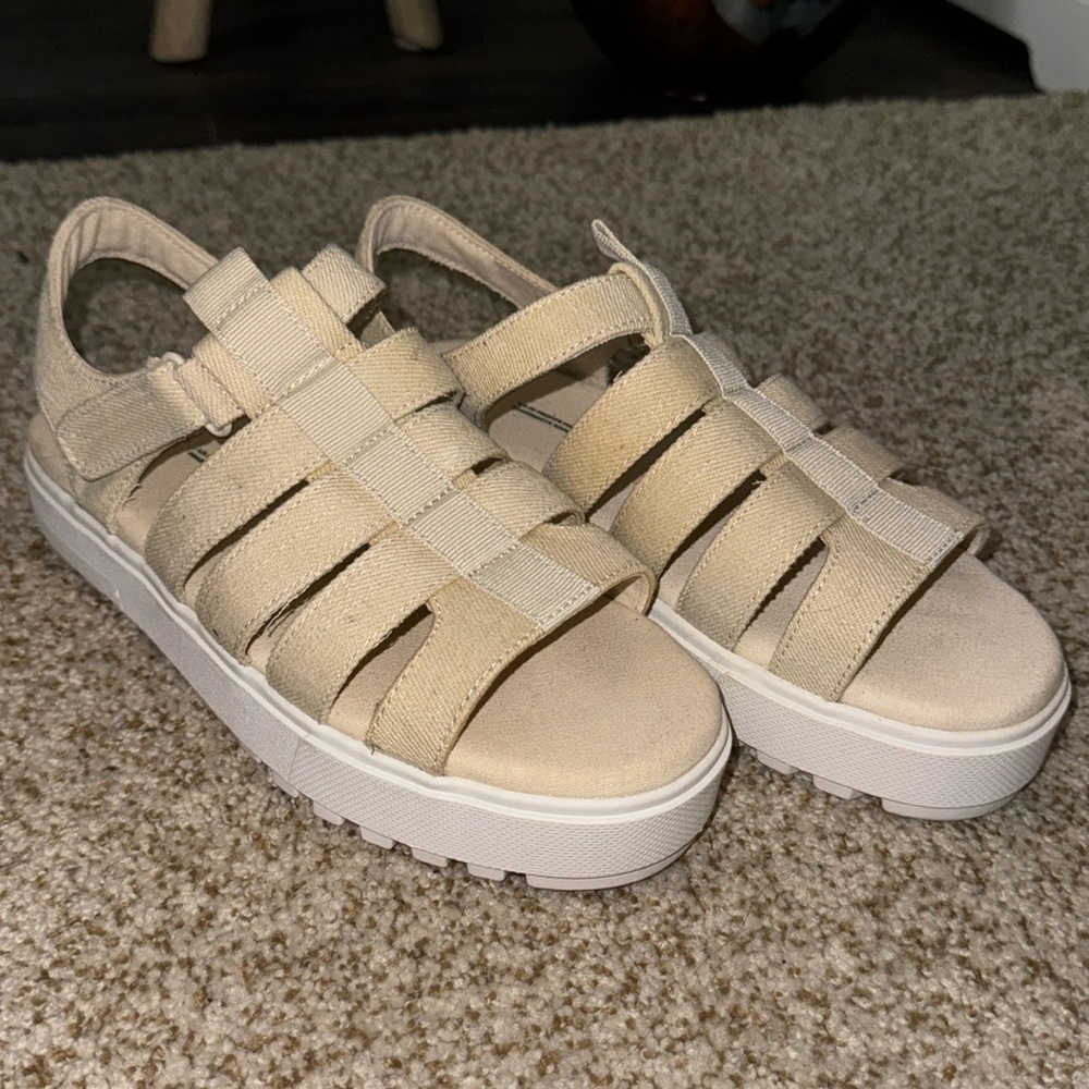 TOMS fisherman sandals